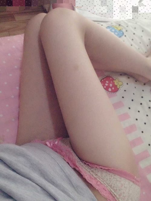 好无聊,不想睡觉_来自baby930124的自拍私房照分享